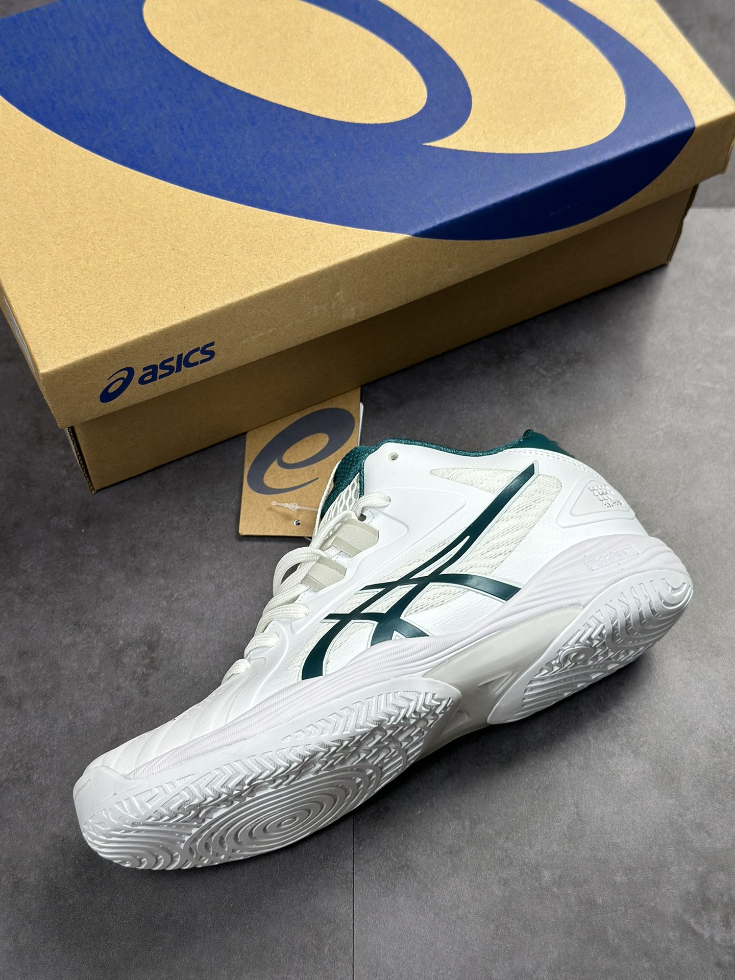 210 Asics Gelhoop V13 亚瑟士中邦运动休闲透气专业跑鞋1063A035