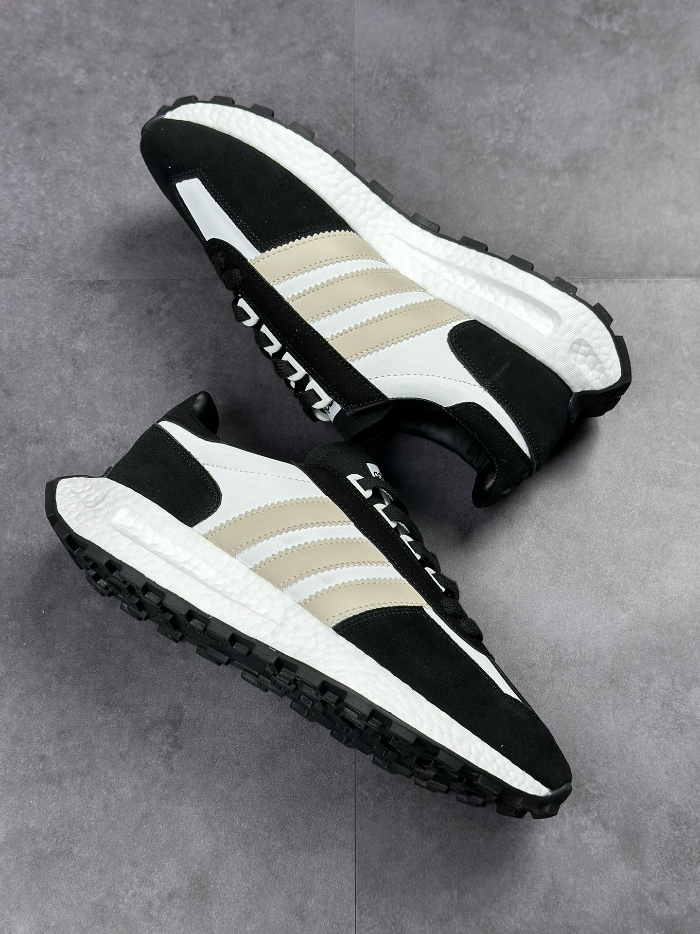 200 adidas Racing E5 Boost Prototype 速度轻盈复古系列  IE1937