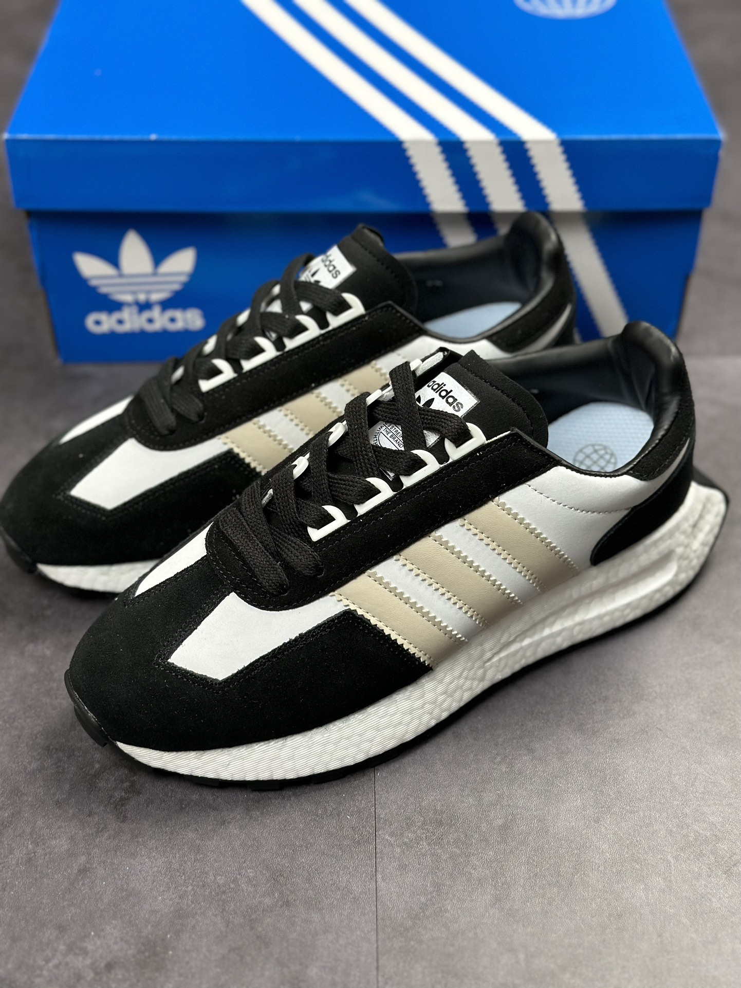 200 adidas Racing E5 Boost Prototype 速度轻盈复古系列  IE1937