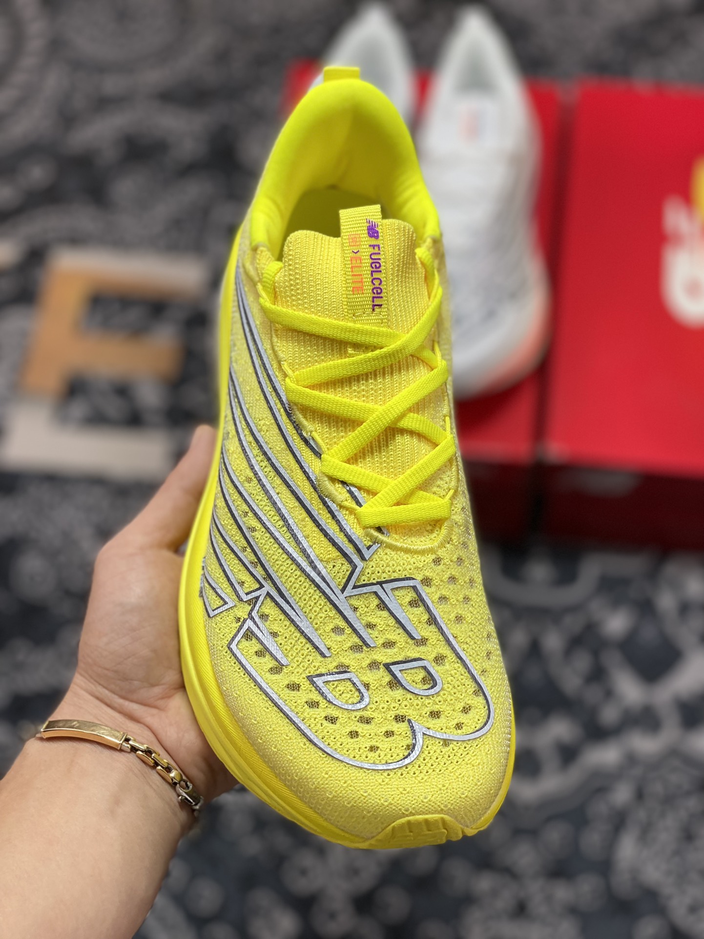 240 New Balance FuelCell SC Elite V3”Yellow/White”燃料舱慢跑鞋“网纱亮黄白”MRLCELCP3