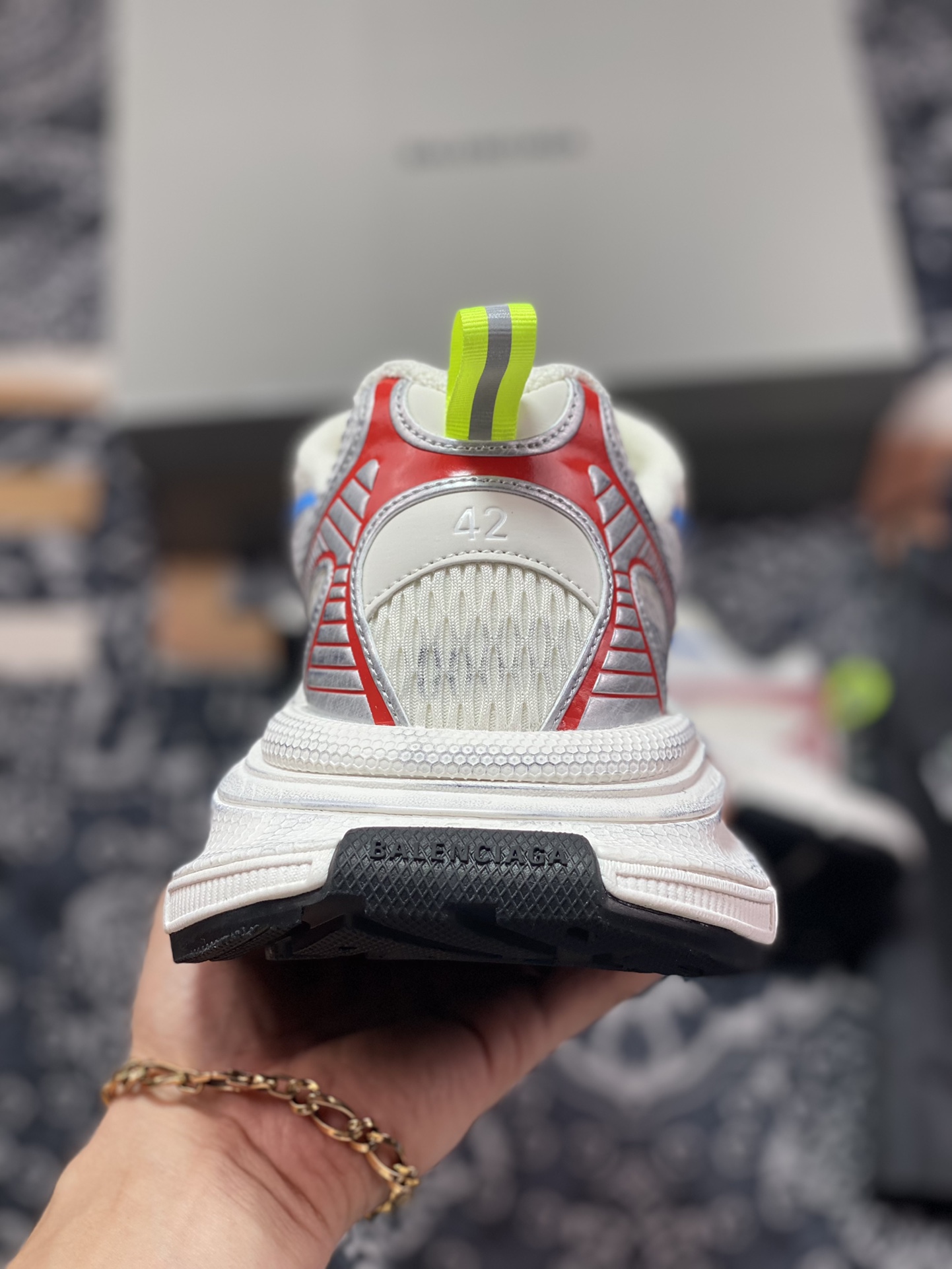 420 巴黎世家BALENCIAGA 3XL Sneakers 3+系列低帮慢跑鞋“网织白蓝粉红荧光绿做旧”734734 W3XL5 9645