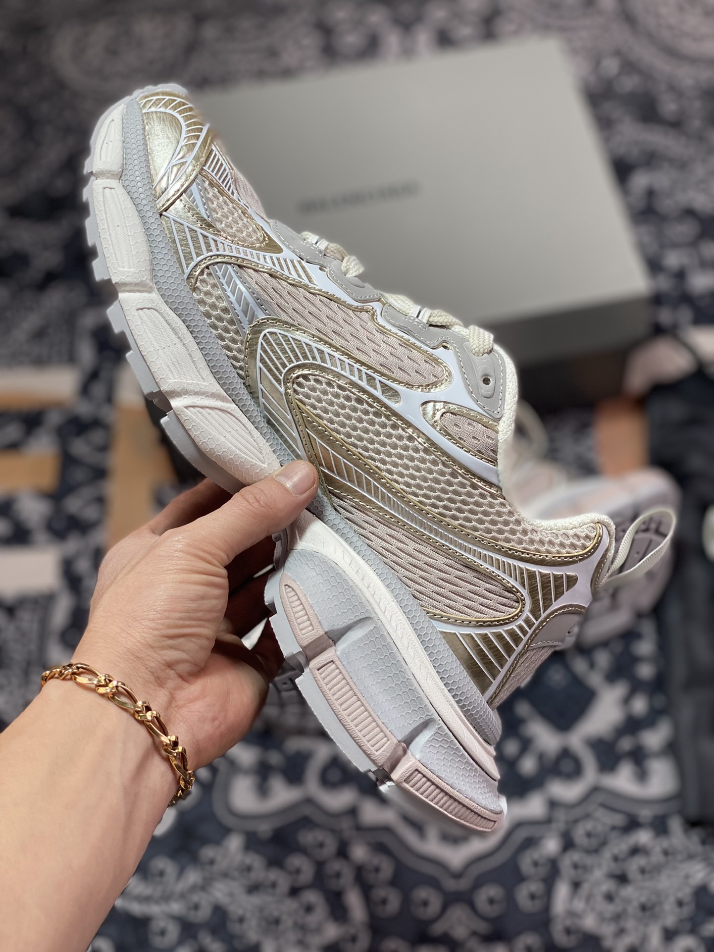 420 巴黎世家BALENCIAGA 3XL Sneakers 3+系列低帮复慢跑鞋“网织香槟金”734734 W1RB6 0208