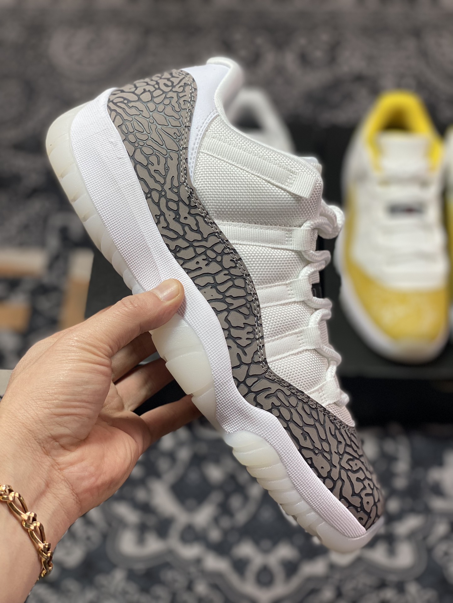 360 Air Jordan 11 ” Elephant ” AJ11乔11低帮 大象 爆裂纹 文化篮球鞋 AV2187-140