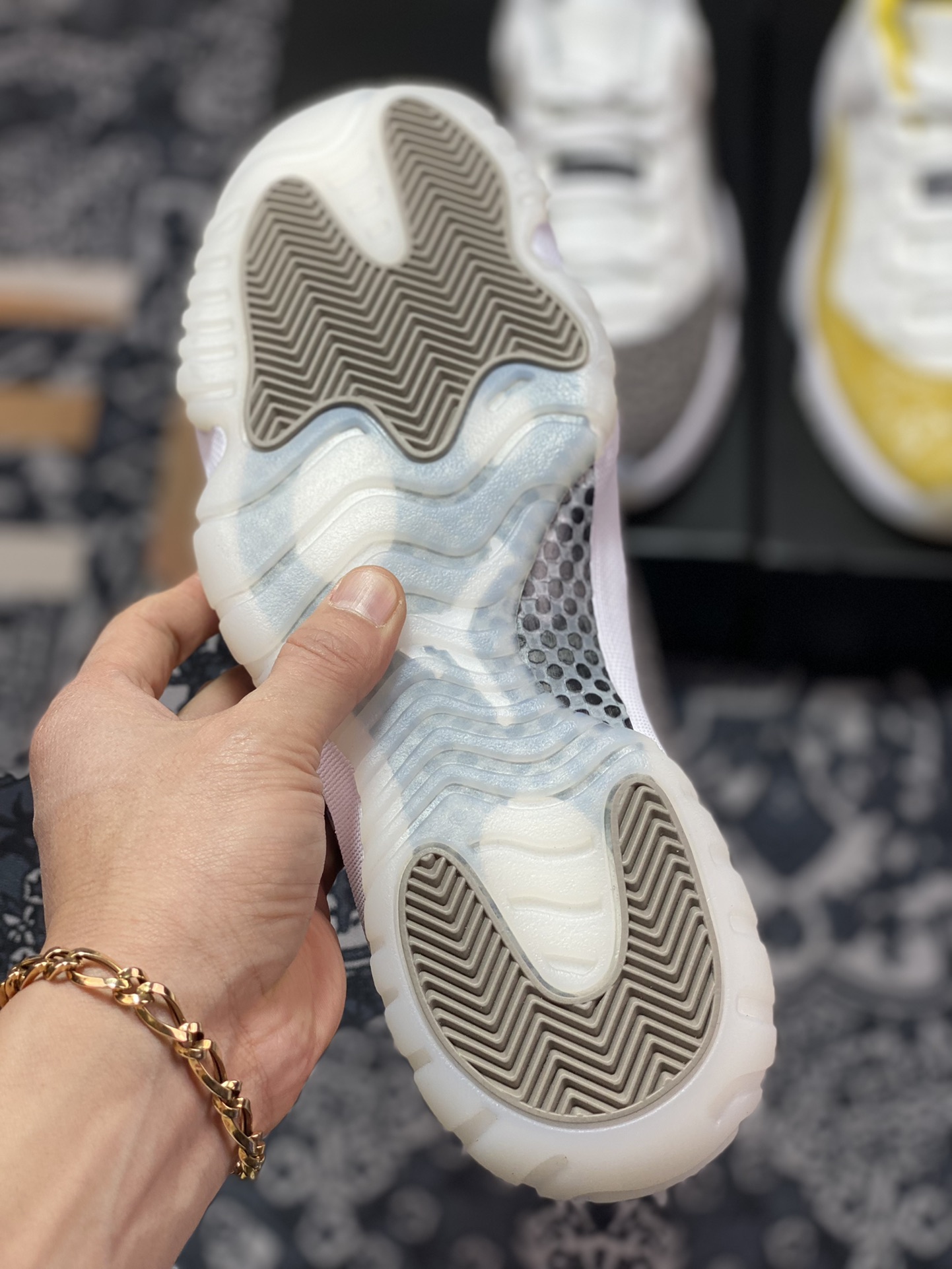 360 Air Jordan 11 ” Elephant ” AJ11乔11低帮 大象 爆裂纹 文化篮球鞋 AV2187-140