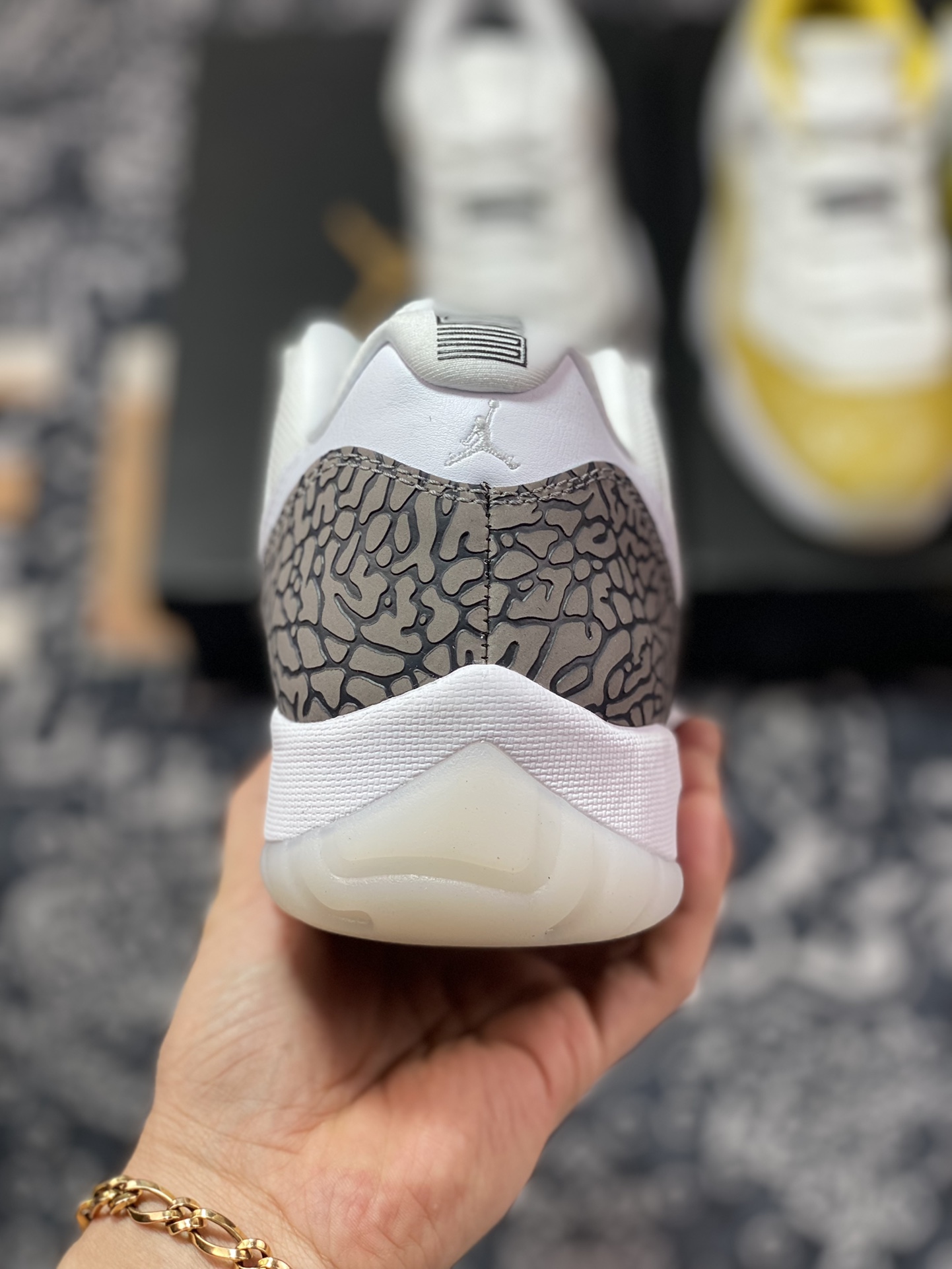 360 Air Jordan 11 ” Elephant ” AJ11乔11低帮 大象 爆裂纹 文化篮球鞋 AV2187-140