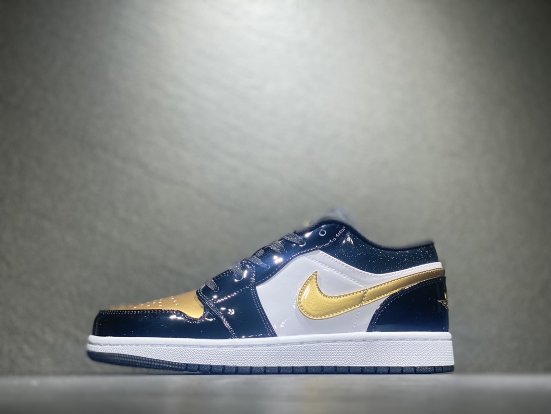 200 Nike AIR JORDAN 1 Low AJ1 乔丹低帮篮球鞋 DR6970-071