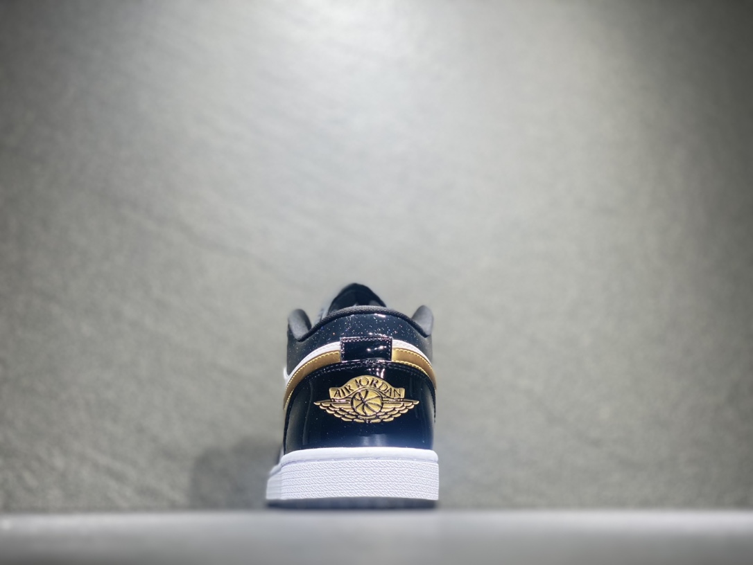 200 Nike AIR JORDAN 1 Low AJ1 乔丹低帮篮球鞋 DR6970-071