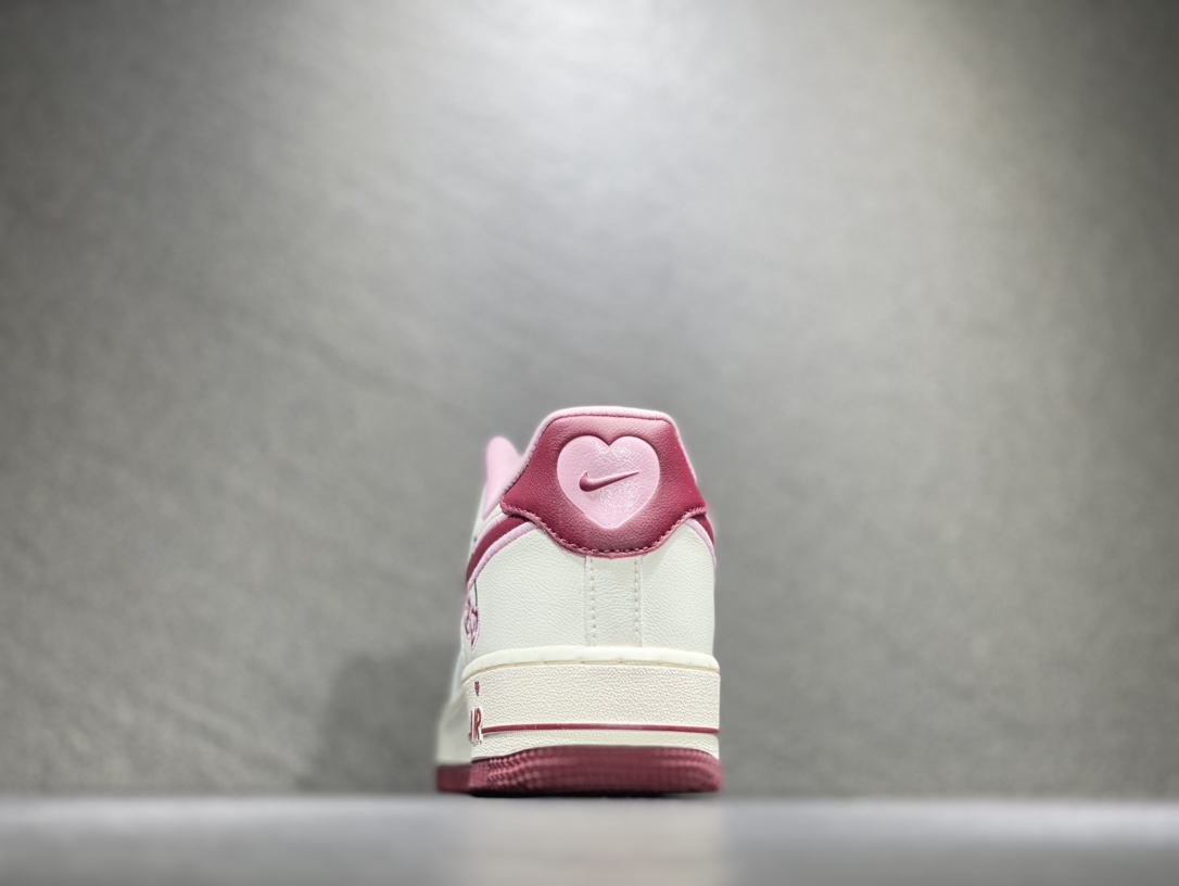 220 Nike Air Force 1 空军一号运动板鞋 情人节 FD4616-161