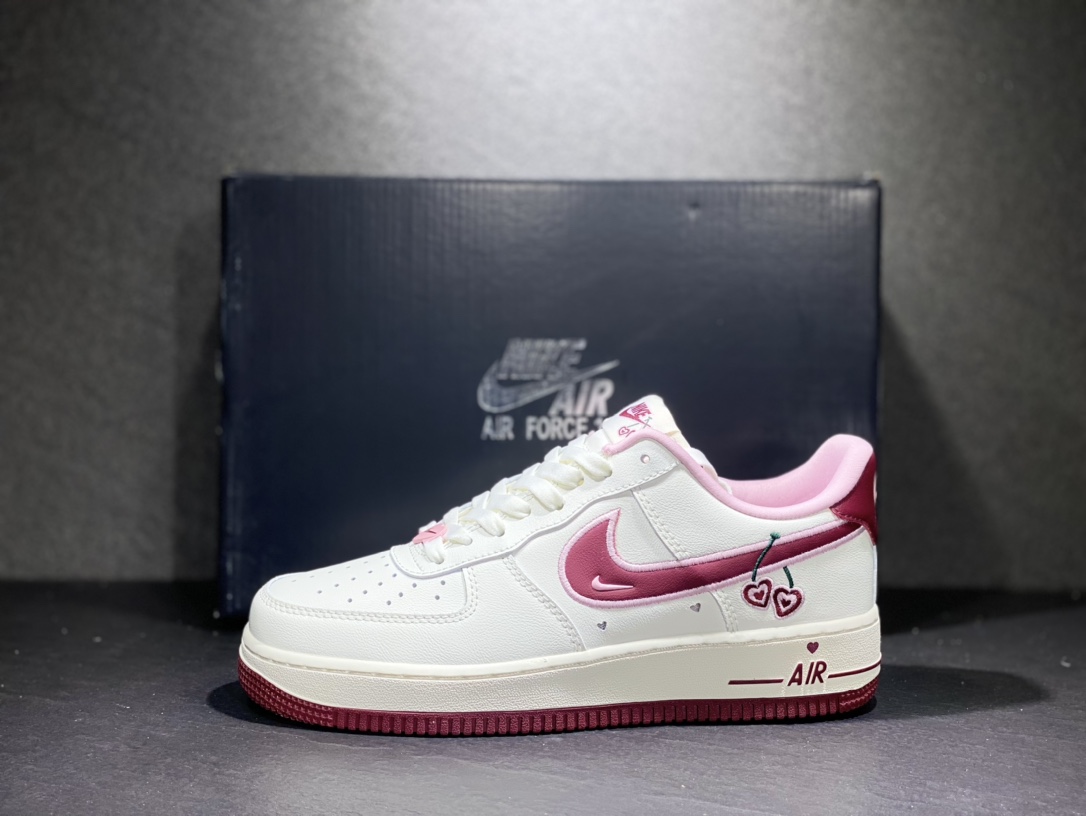 220 Nike Air Force 1 空军一号运动板鞋 情人节 FD4616-161