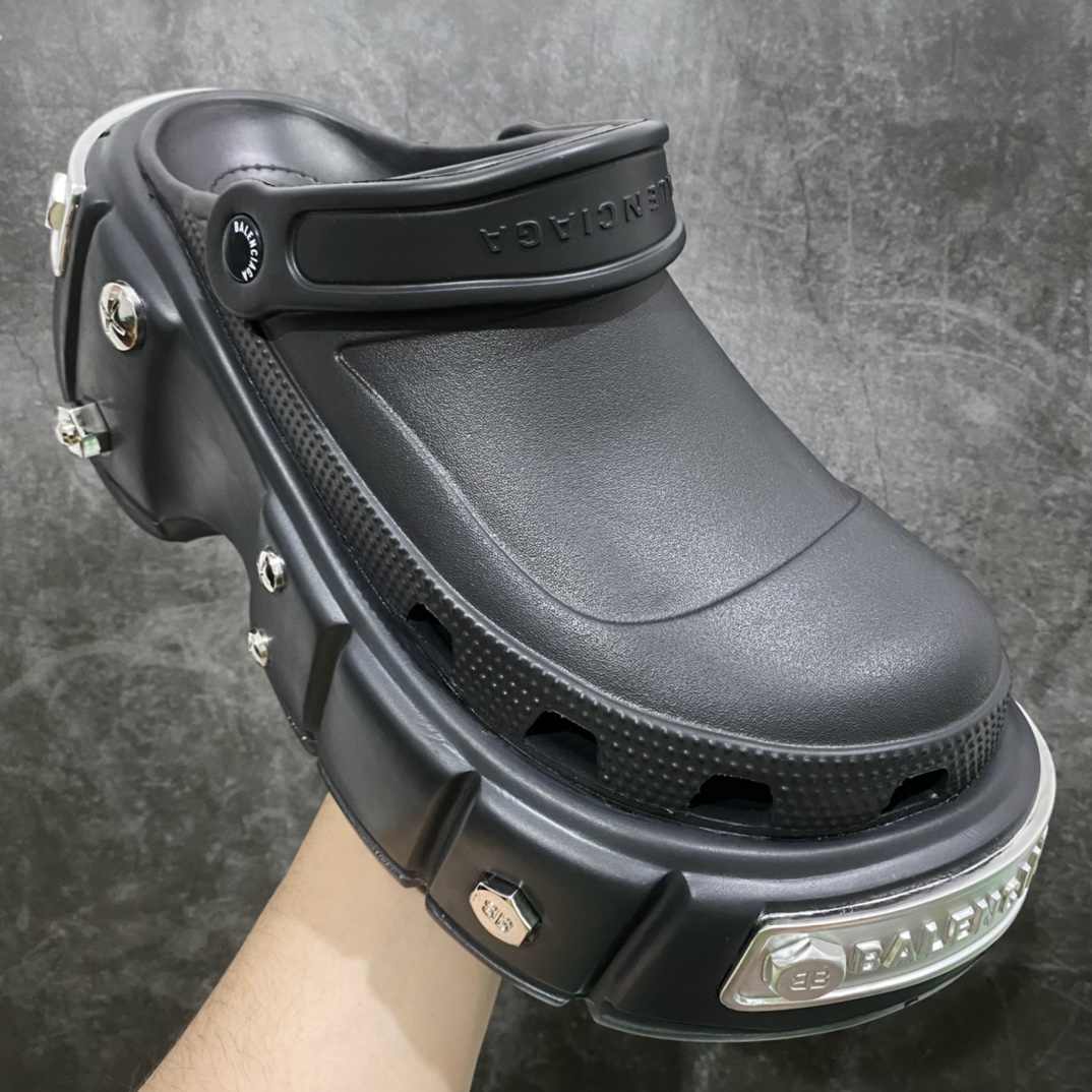 520 Balenciaga巴黎世家HardCrocs凉鞋 黑色