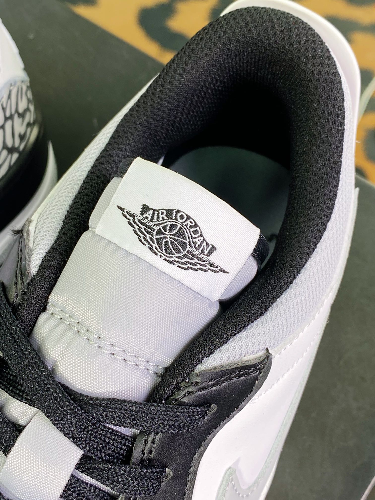 260 Air Jordan Legacy 312 Low”Black/Light Smoke Grey”乔丹篮球鞋“黑白灰烟灰熊猫”CD7069-105