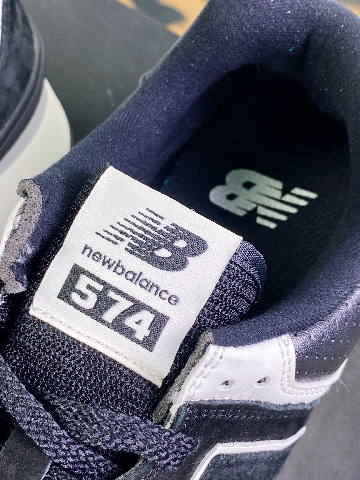 200 【NB新百伦New Balance】 ML574系列低帮增高厚底休闲运动慢跑鞋“麂皮黑白”WL574ZAB