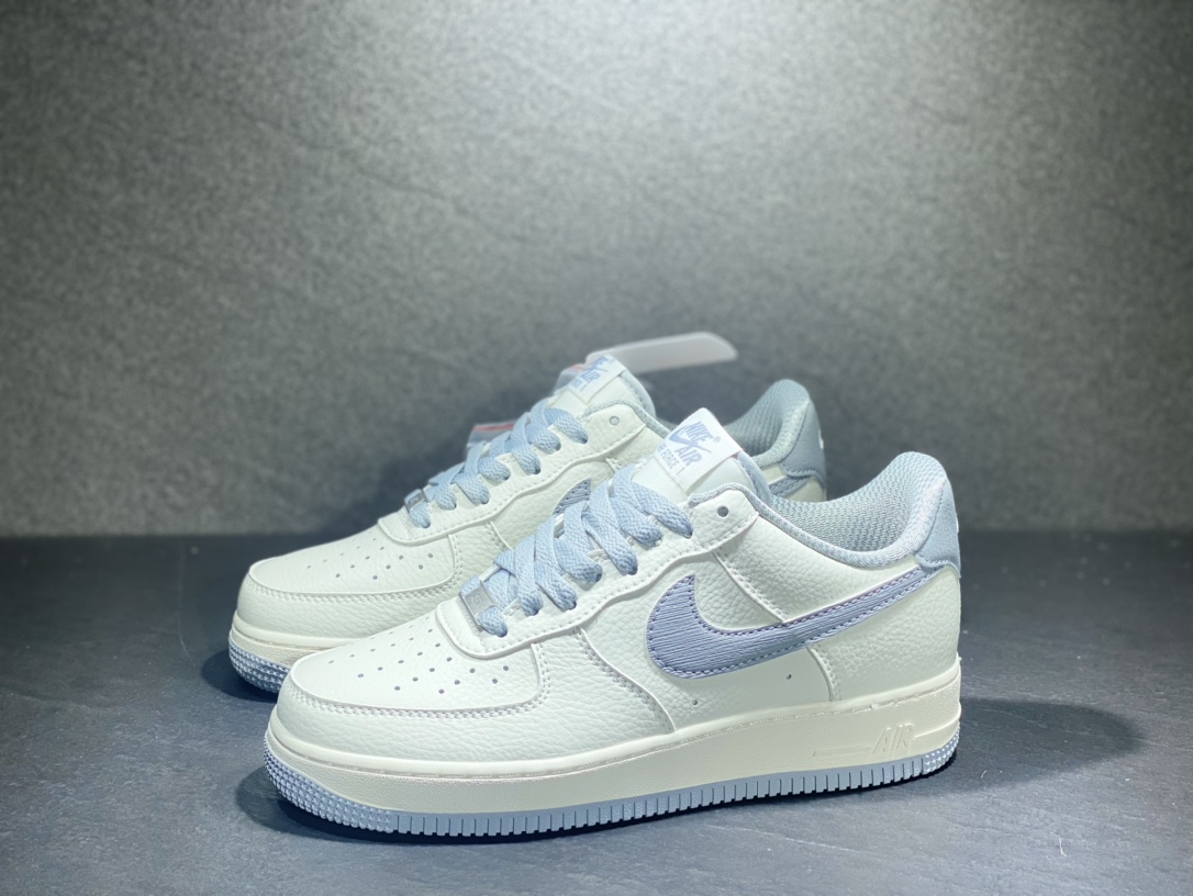 240 Nike Air Force 1 空军一号运动板鞋 NK6369-566