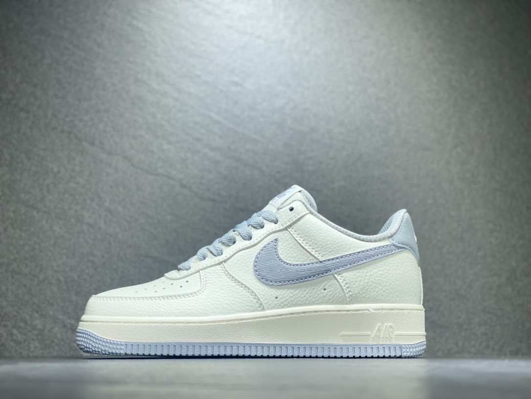 240 Nike Air Force 1 空军一号运动板鞋 NK6369-566