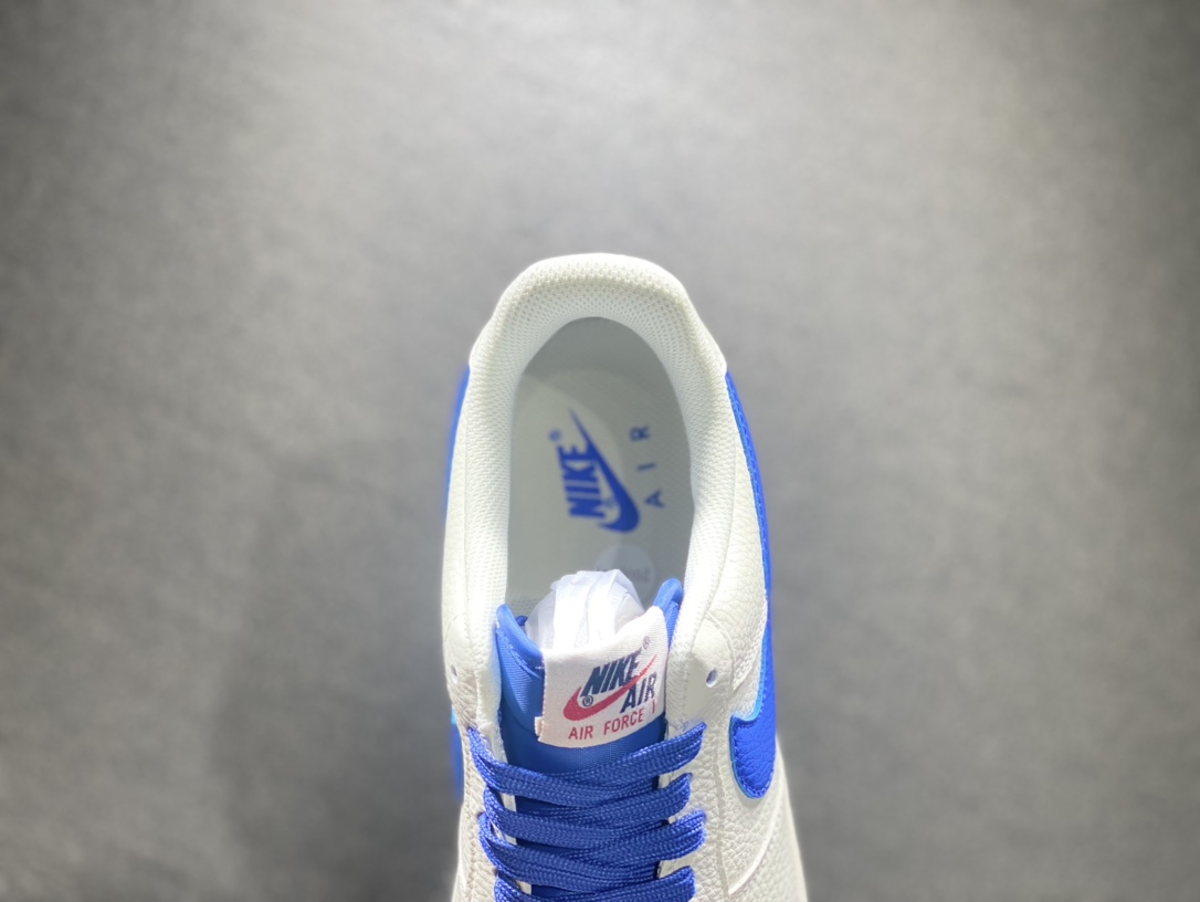 240 Nike Air Force 1 空军一号运动板鞋 NN0613-011