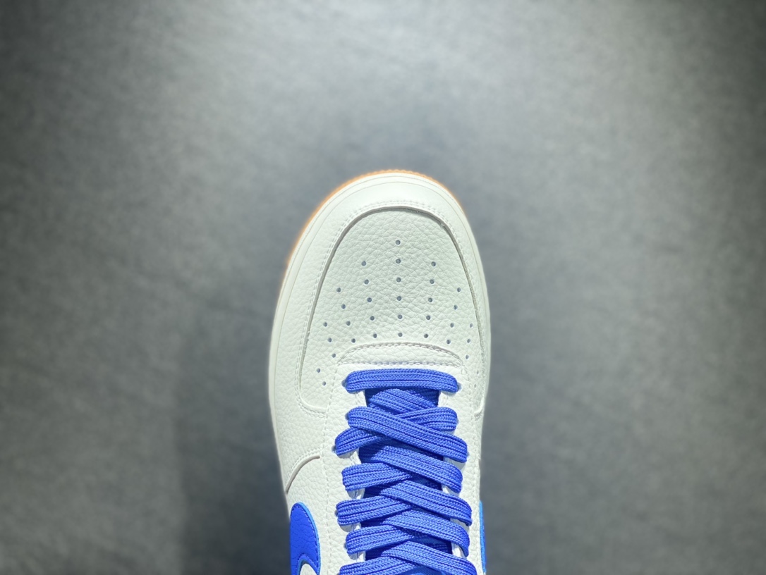 240 Nike Air Force 1 空军一号运动板鞋 NN0613-011