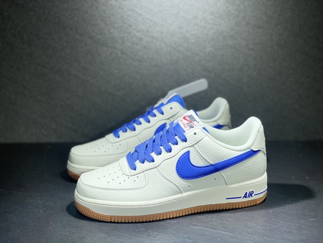 240 Nike Air Force 1 空军一号运动板鞋 NN0613-011