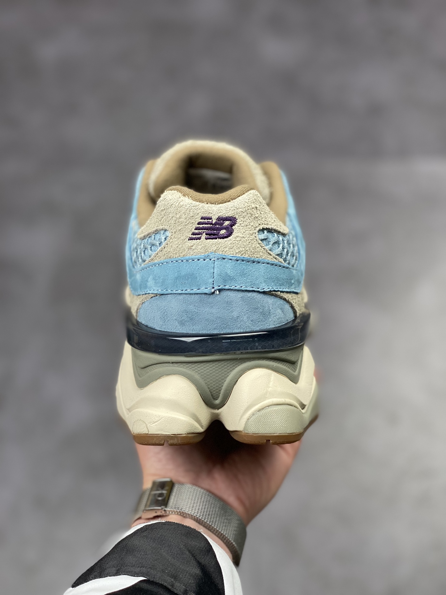 220 Joe Freshgoods x New Balance 版本 NB9060 联名款 U9060BD1