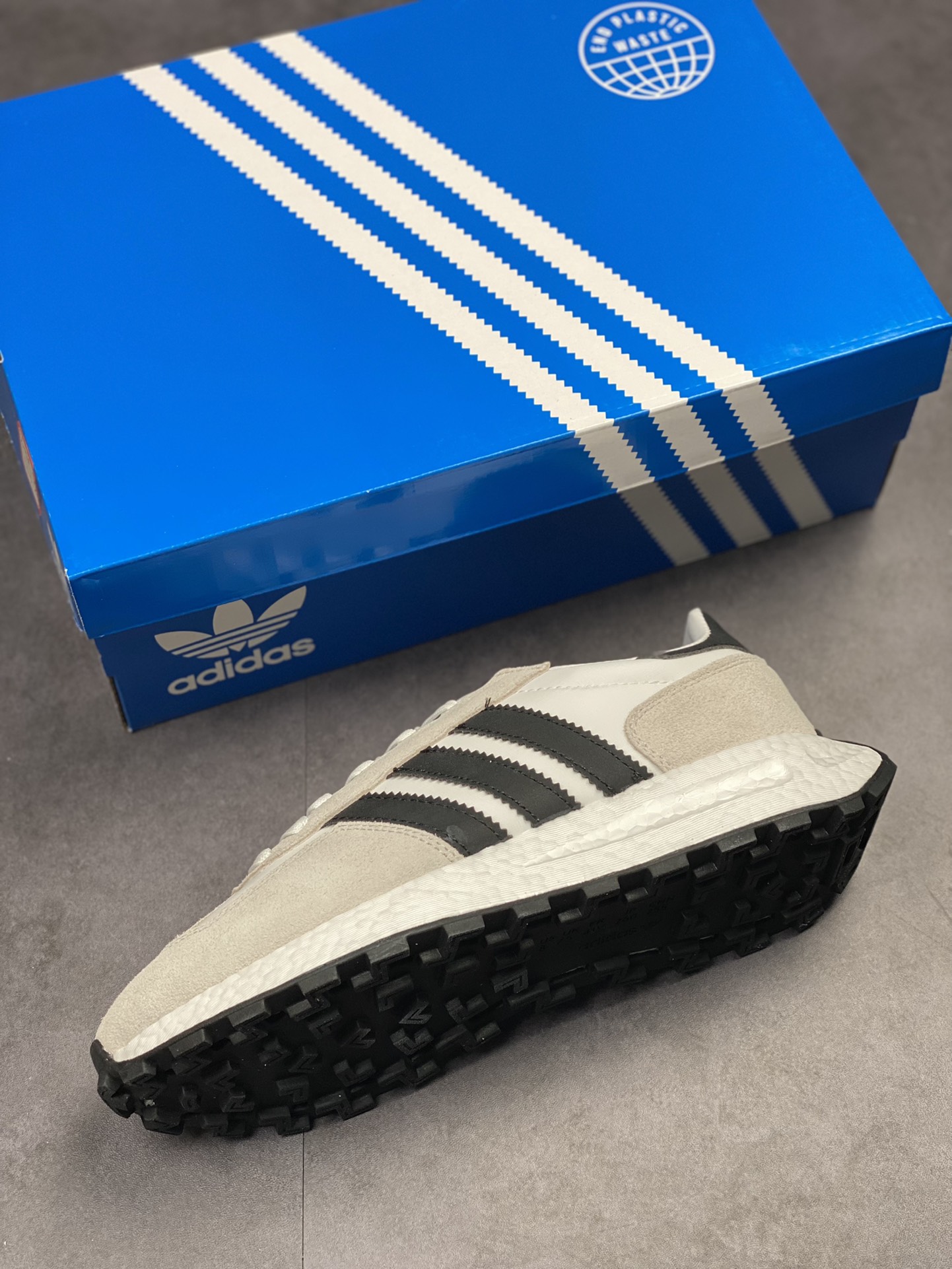 200 adidas Racing E5 Boost Prototype  速度轻盈复古系列 HQ6886