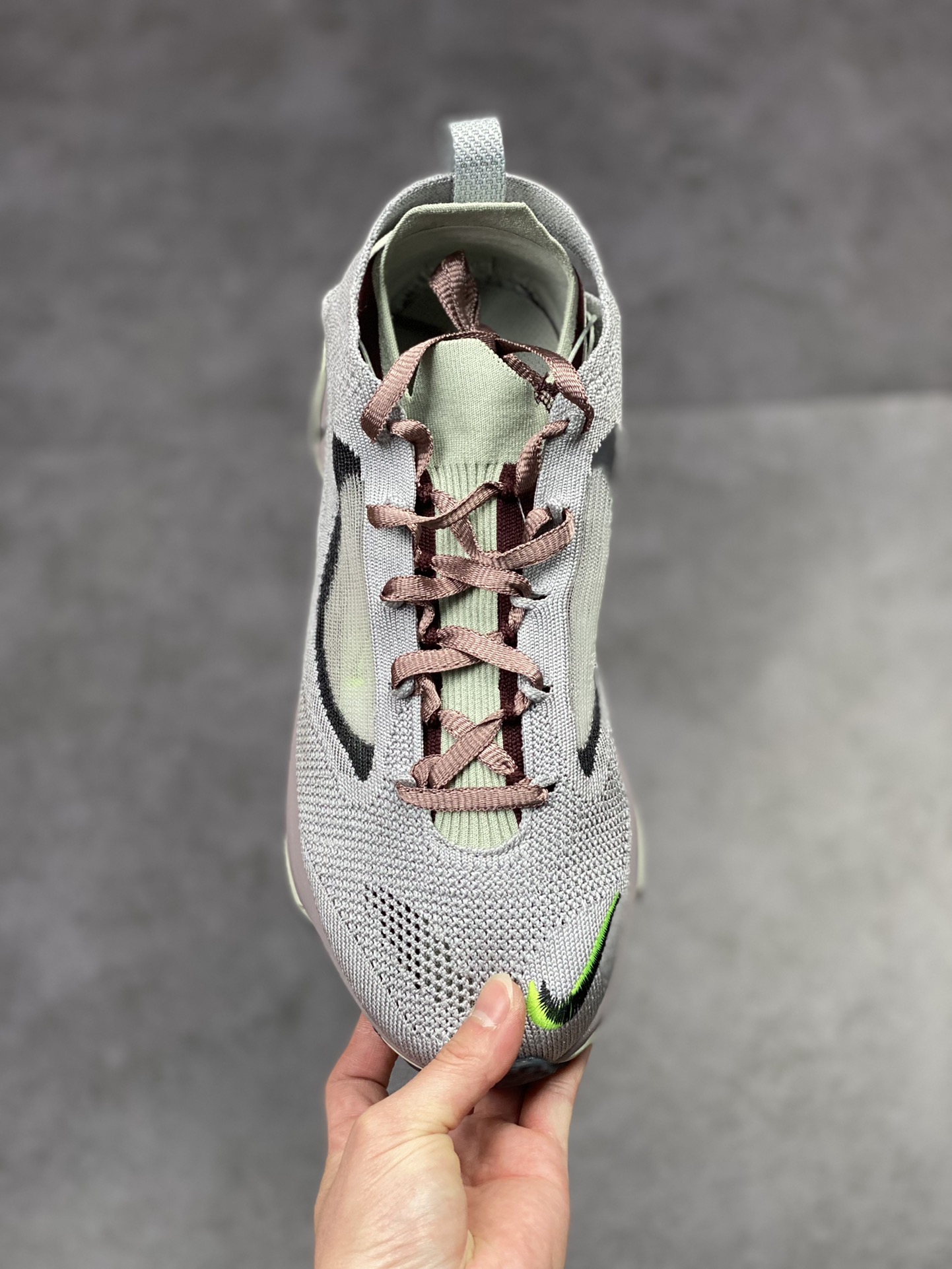 240 NIKE Spark Flyknit 全新编织结构DD1901-600