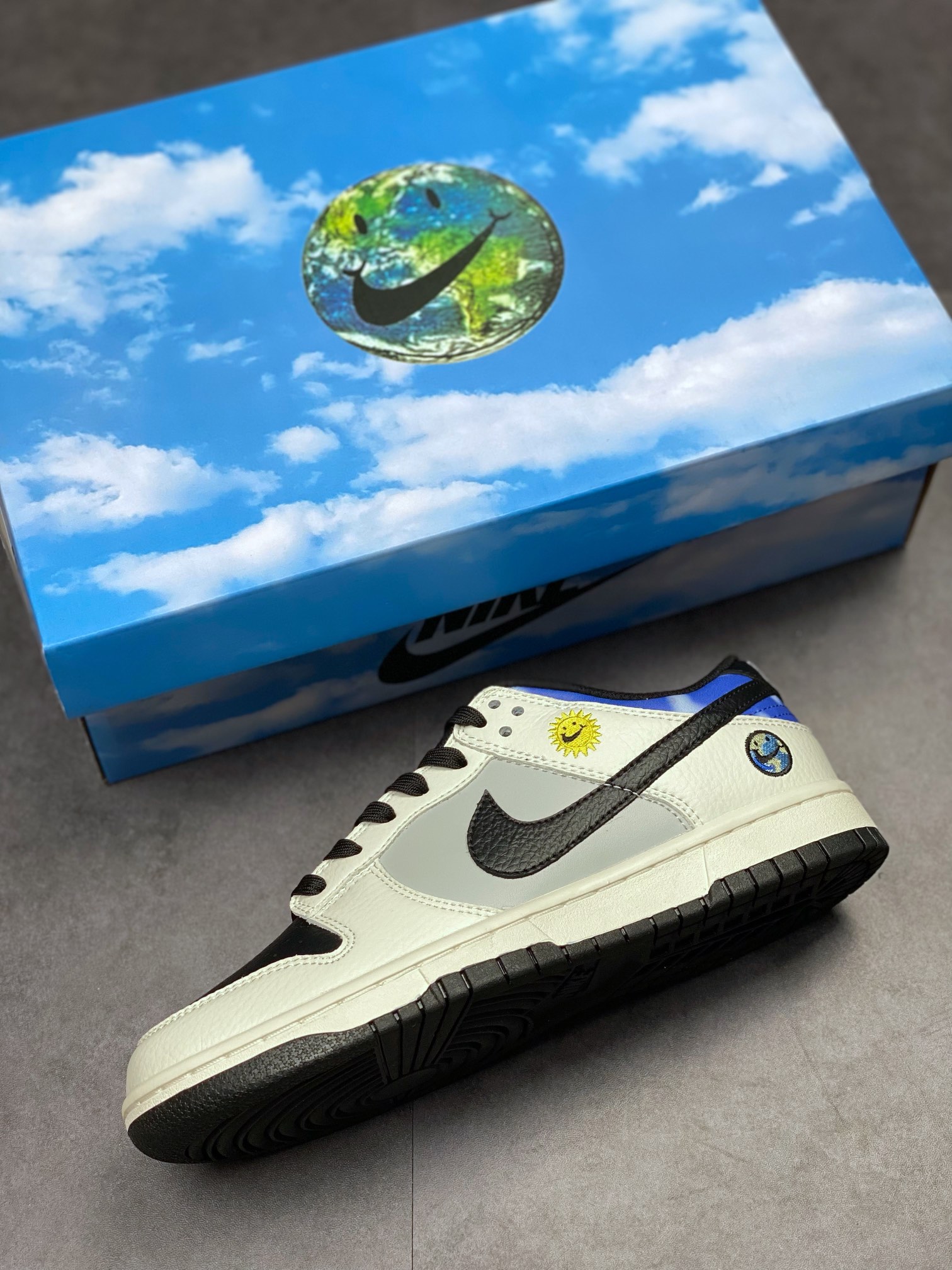 300 Nike SB Dunk Low 蓝天白云 纯原大厂出品 BB1609-112