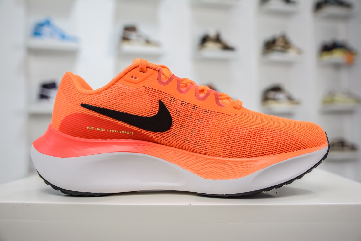 210 Nike Zoom Fly 5 橙黑 碳板马拉松跑步鞋 DM8968-800