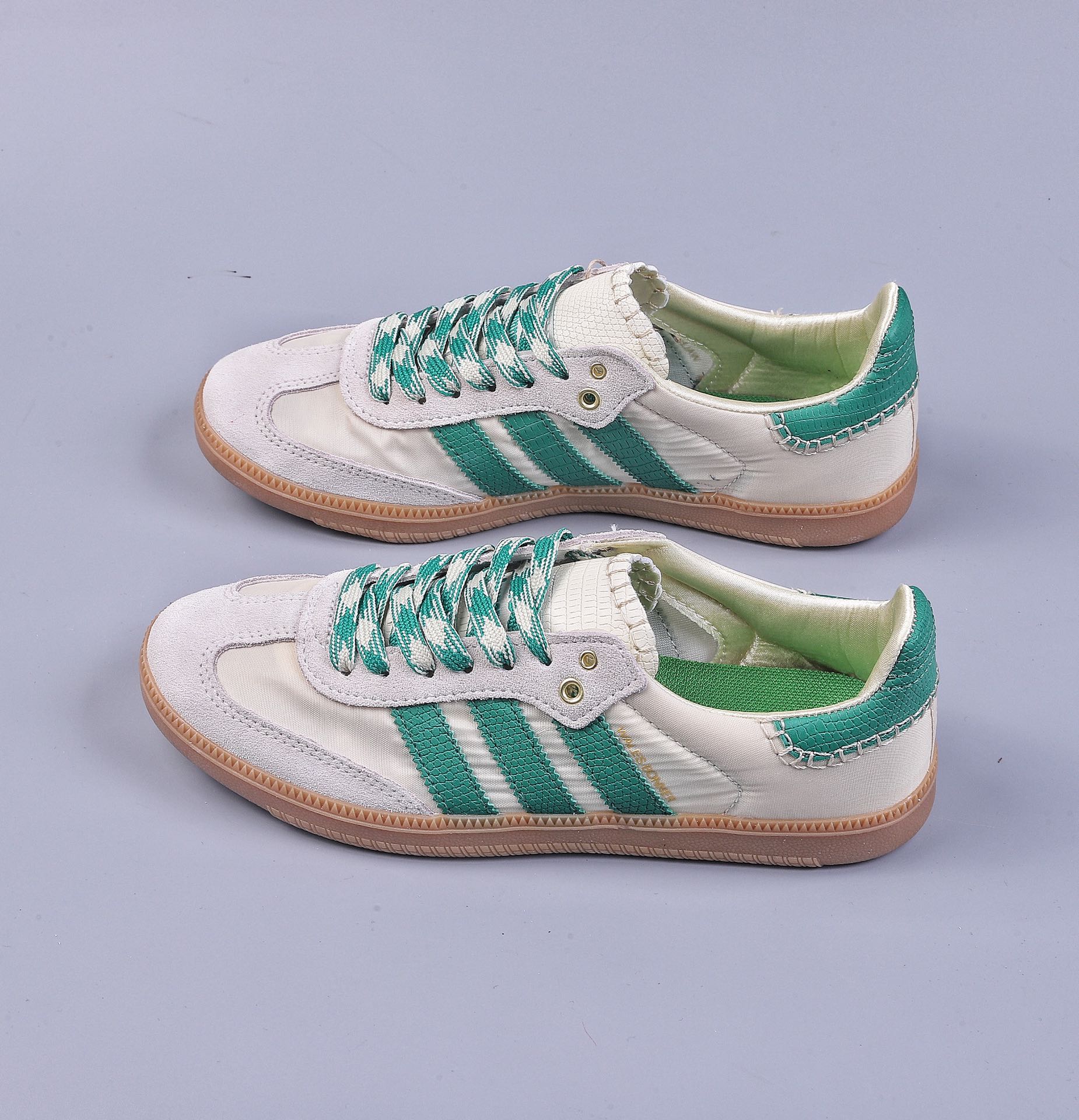 130  Adidas Samba VEGAN GY4344