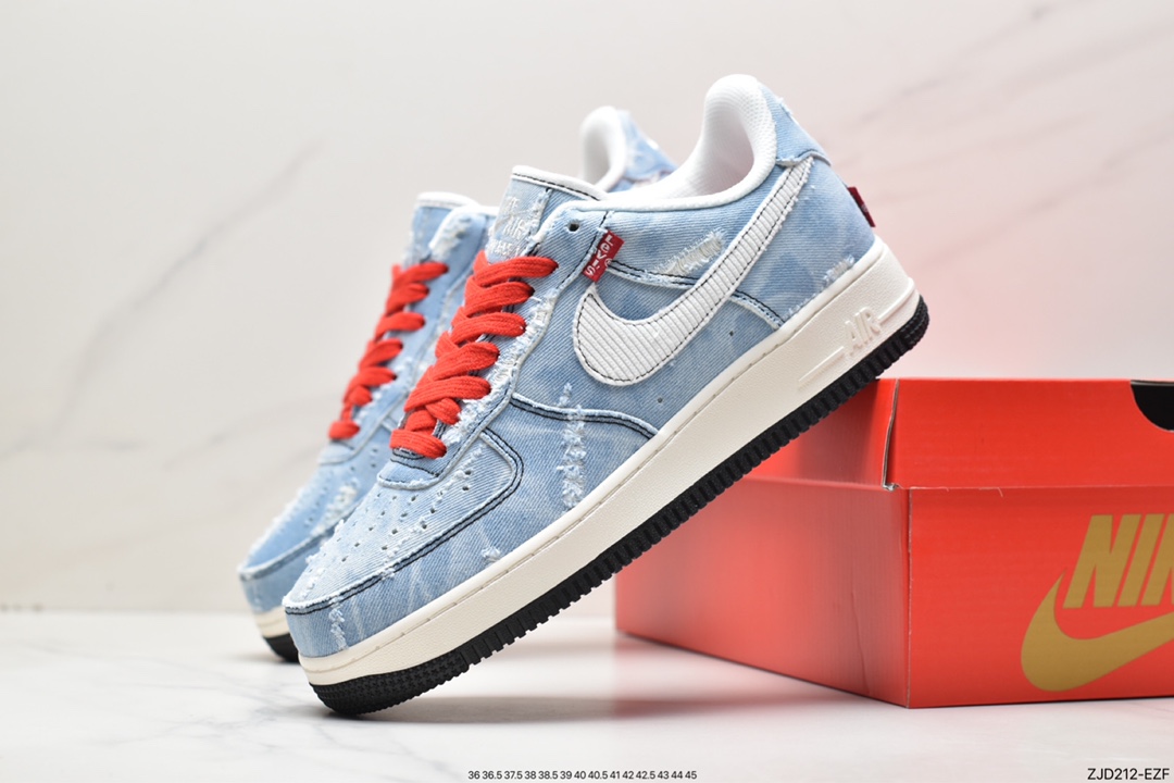 240 Nike Air Force 1 '07 Low LE5050-012