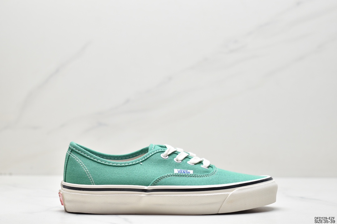 70 万斯Vans Authentic 44 DX 休闲帆布滑板鞋