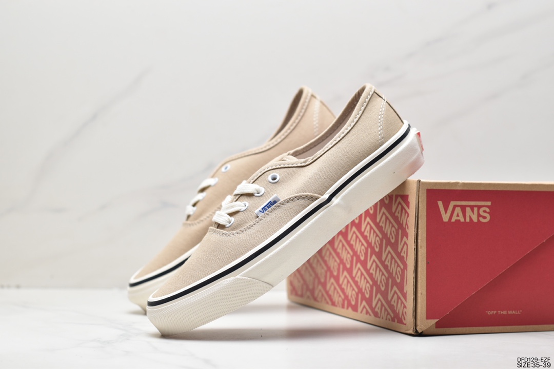 70 万斯Vans Authentic 44 DX 休闲帆布滑板鞋