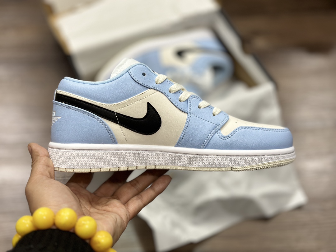 200 Air Jordan 1 Low aj1 乔1低帮篮球鞋  557423-401