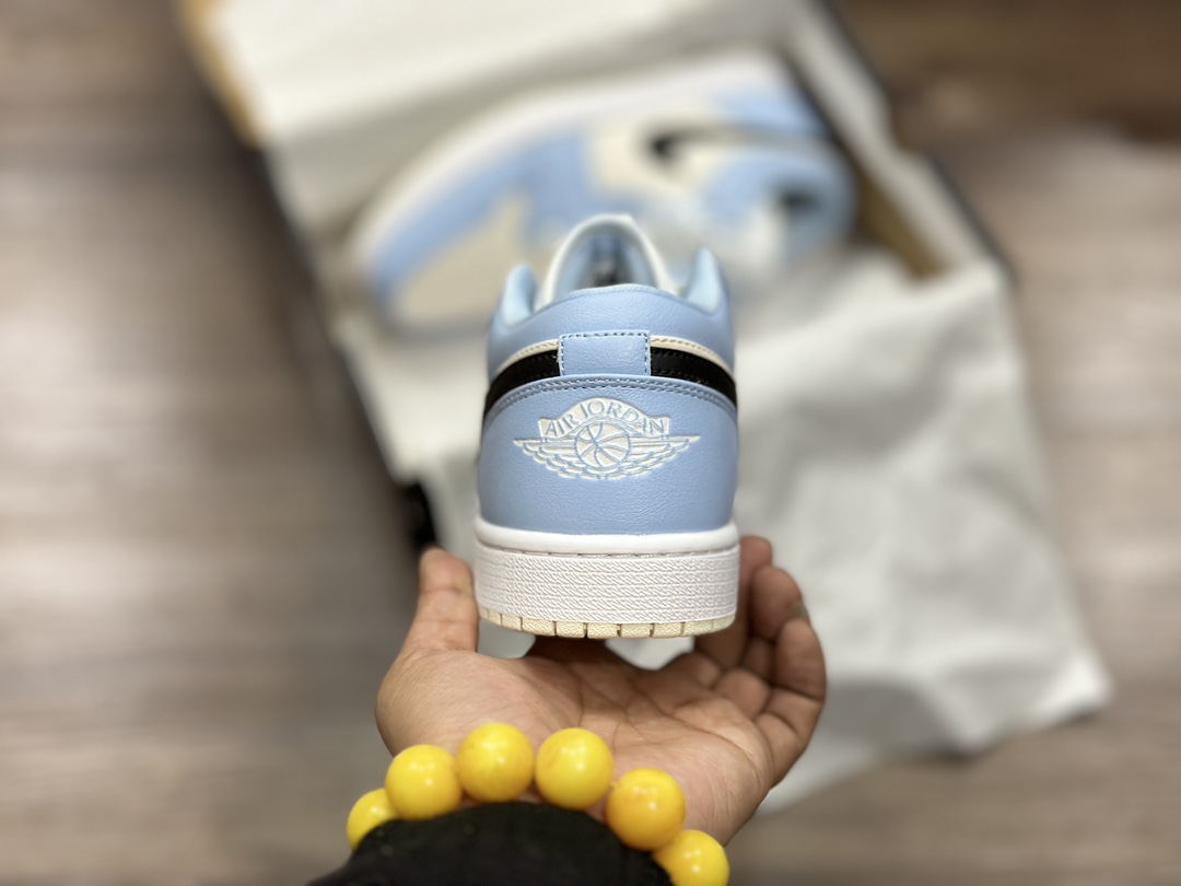 200 Air Jordan 1 Low aj1 乔1低帮篮球鞋  557423-401