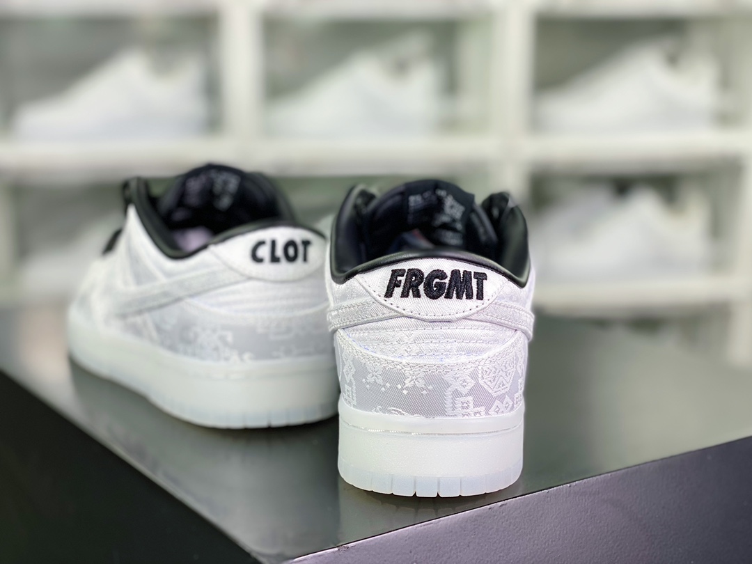 300 Fragment Design x Clot x 【Nike】 SB Dunk Low”20th Anniversary/White Silk”扣篮系“联名丝绸白黑刮刮乐”FN0315-110