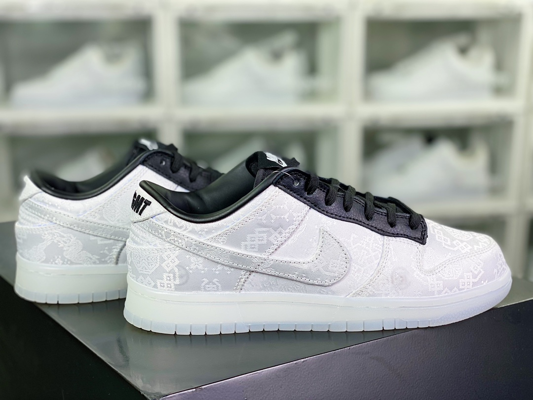 300 Fragment Design x Clot x 【Nike】 SB Dunk Low”20th Anniversary/White Silk”扣篮系“联名丝绸白黑刮刮乐”FN0315-110