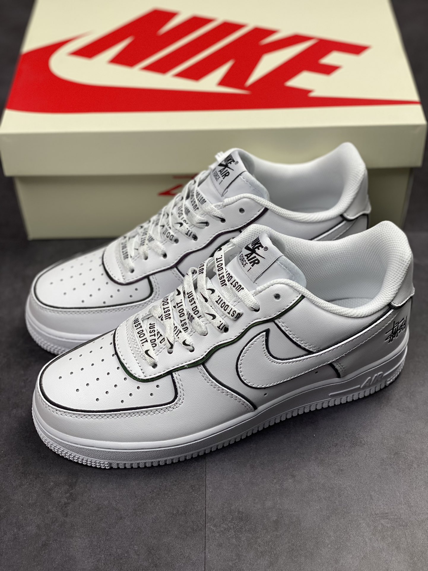 250 Stussy x Nike Air Force 1 Low 07 斯图西联名反光 BQ6425-109