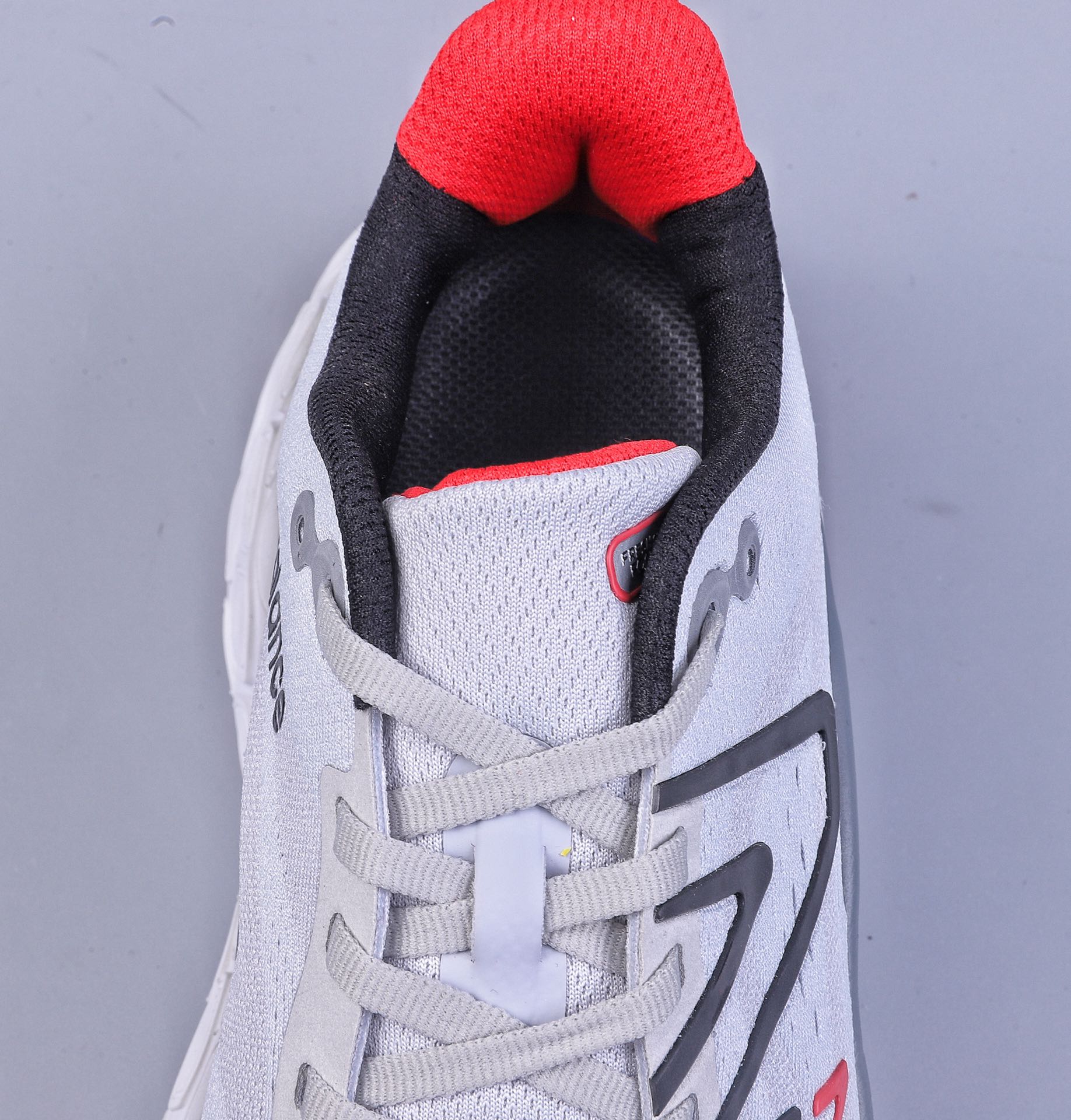 180  New Balance Fresh Foam x More V4 厚底时尚休闲跑鞋 MMORBR4