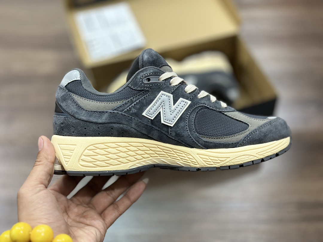 220 New Balance 新百伦 复古休闲跑步鞋 新版本出货M2002RHO