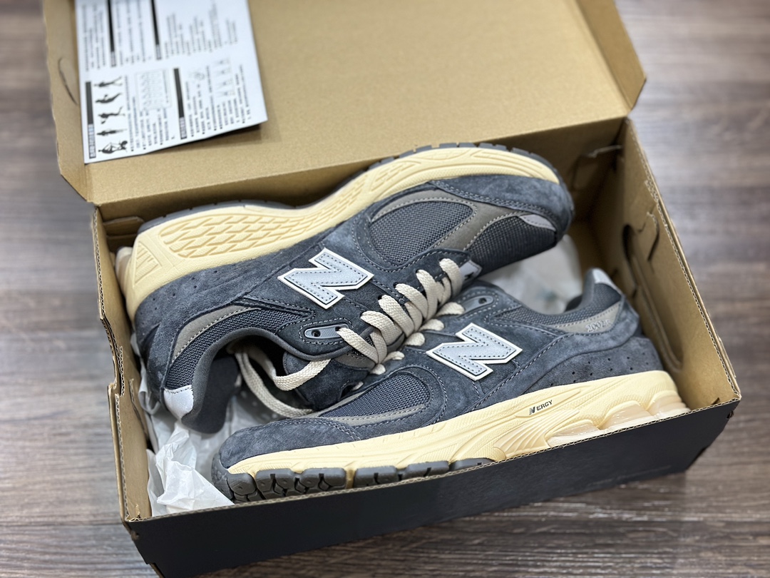 220 New Balance 新百伦 复古休闲跑步鞋 新版本出货M2002RHO