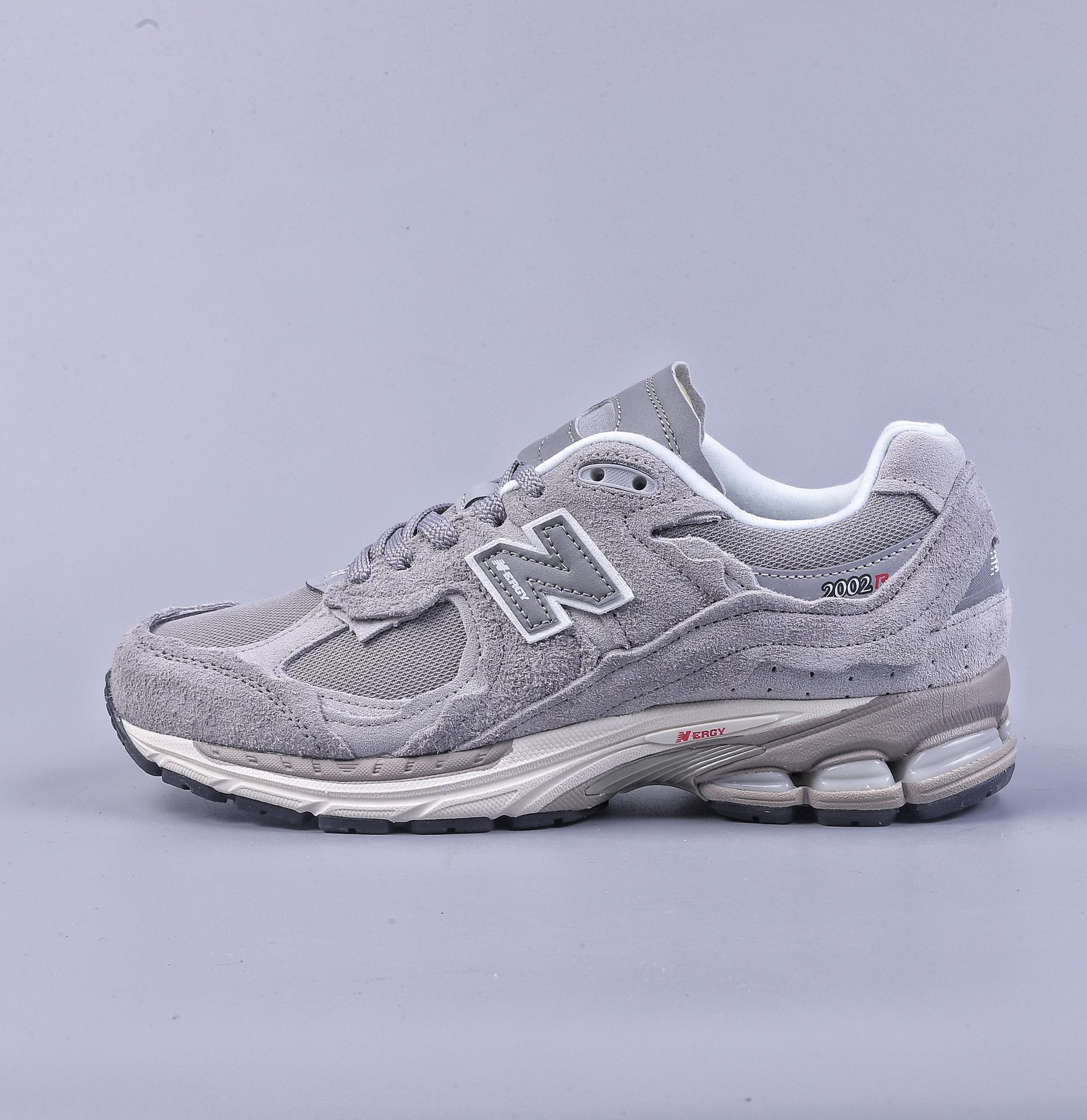 200  New Balance G2002系列 复古休闲跑步鞋  M2002RDM