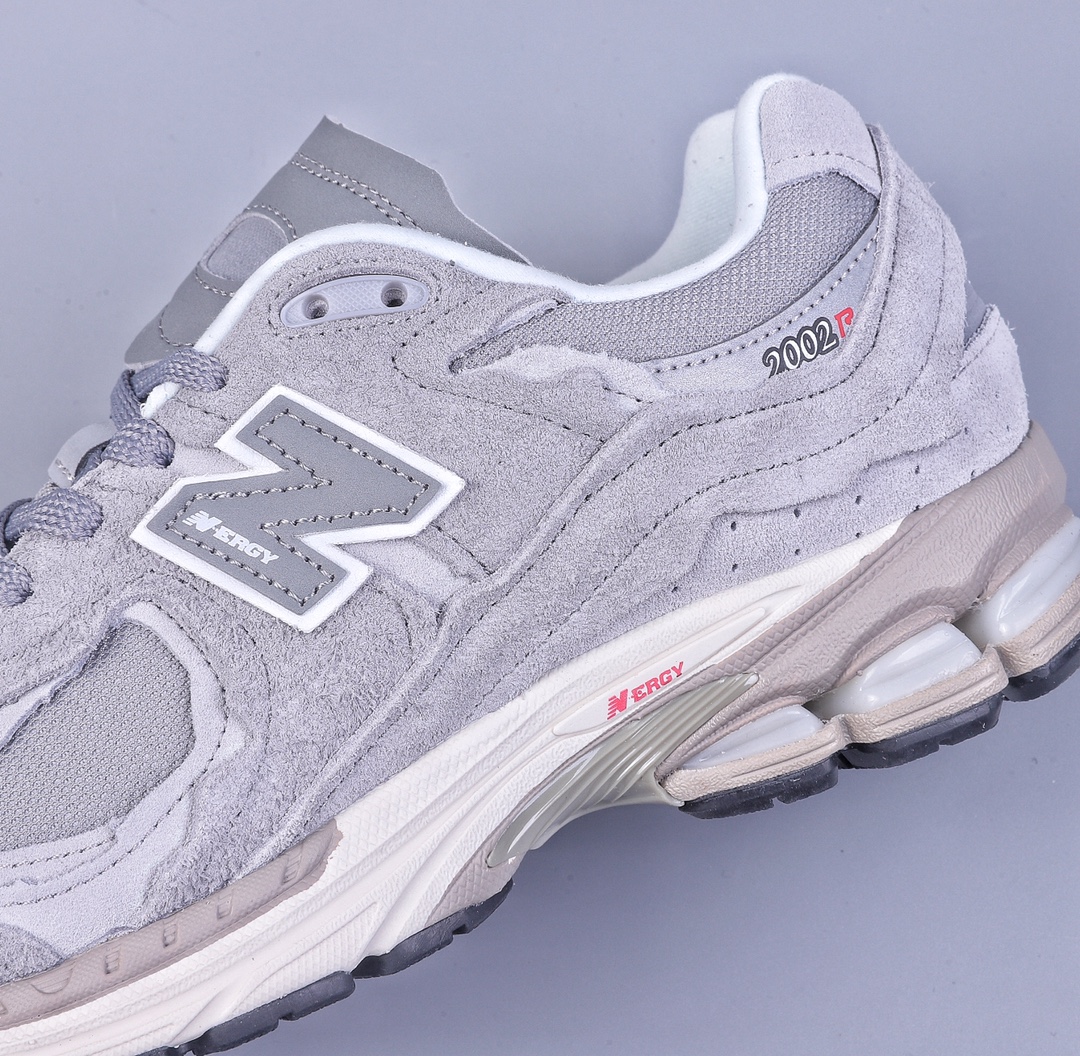 200  New Balance G2002系列 复古休闲跑步鞋  M2002RDM