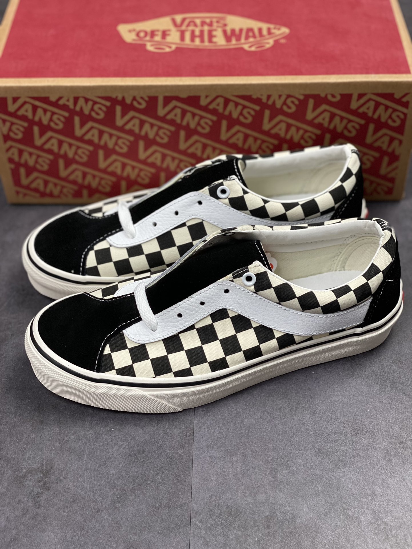 130 范斯VANS Checkerboard Bold Ni经典复古休闲运动硫化百搭 “黑白棋盘格子”VN0A3WLPR6R