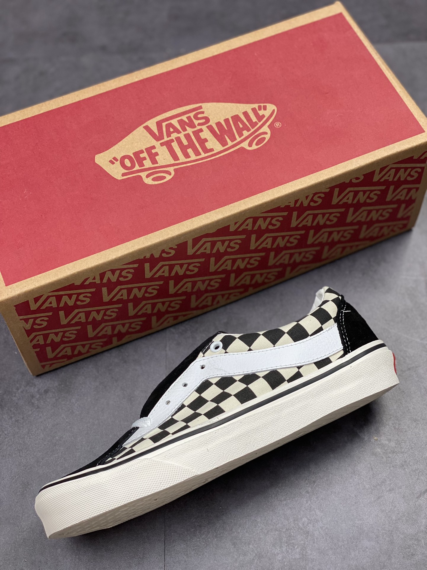 130 范斯VANS Checkerboard Bold Ni经典复古休闲运动硫化百搭 “黑白棋盘格子”VN0A3WLPR6R