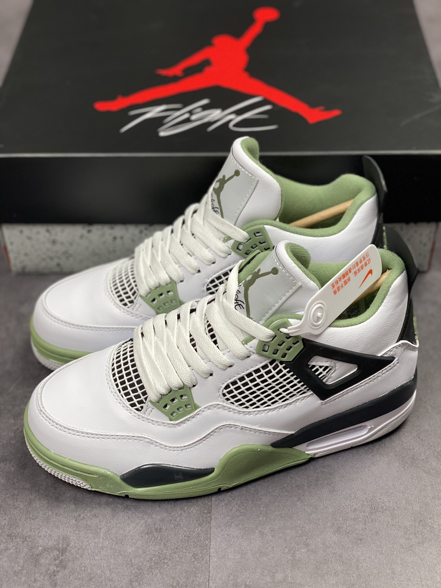 240 Air Jordan 4 Retro 白绿黑 鼠尾草 AQ9129-103