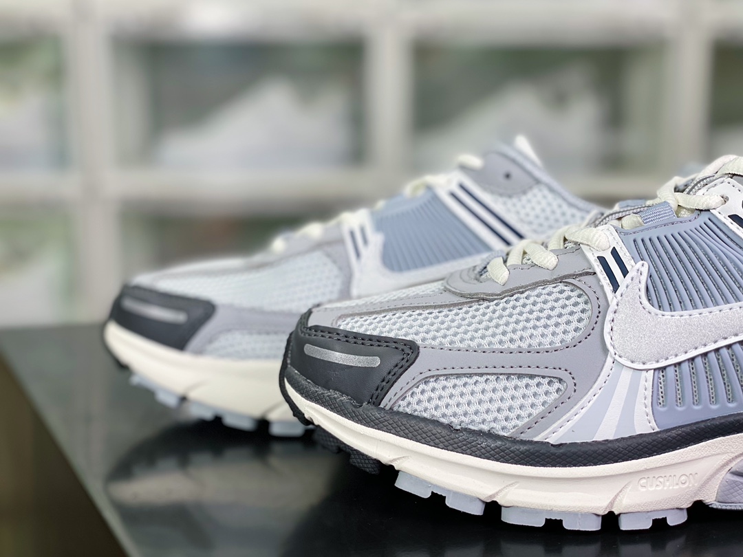 200 Nike Zoom Vomero 5 SP”Grey”佛莫罗5代系列慢跑鞋FD9919-001