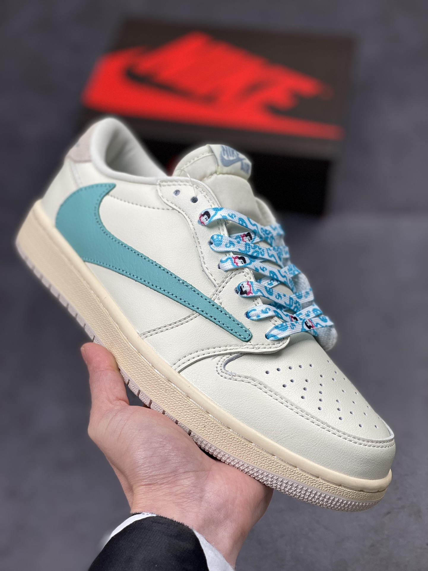 200 Travis Scott x Tiffany & Co. x Nike Air Jordan 1 Low 复古蒂芙尼倒钩 DM7866-102