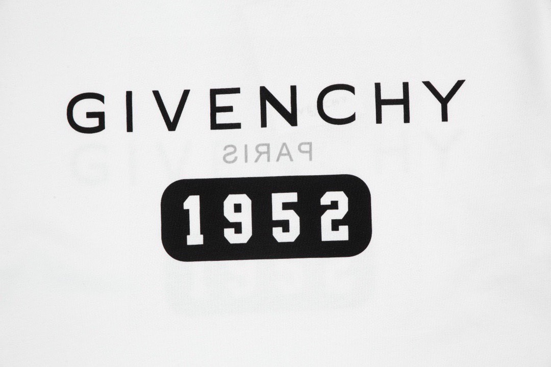 170 纪梵希/Givenchy 春夏新款 1952简约印花Logo标识精致升级