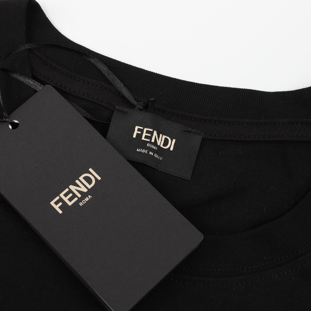 160 Fendi/芬迪 拖鞋印花字母LOGO圆领短袖