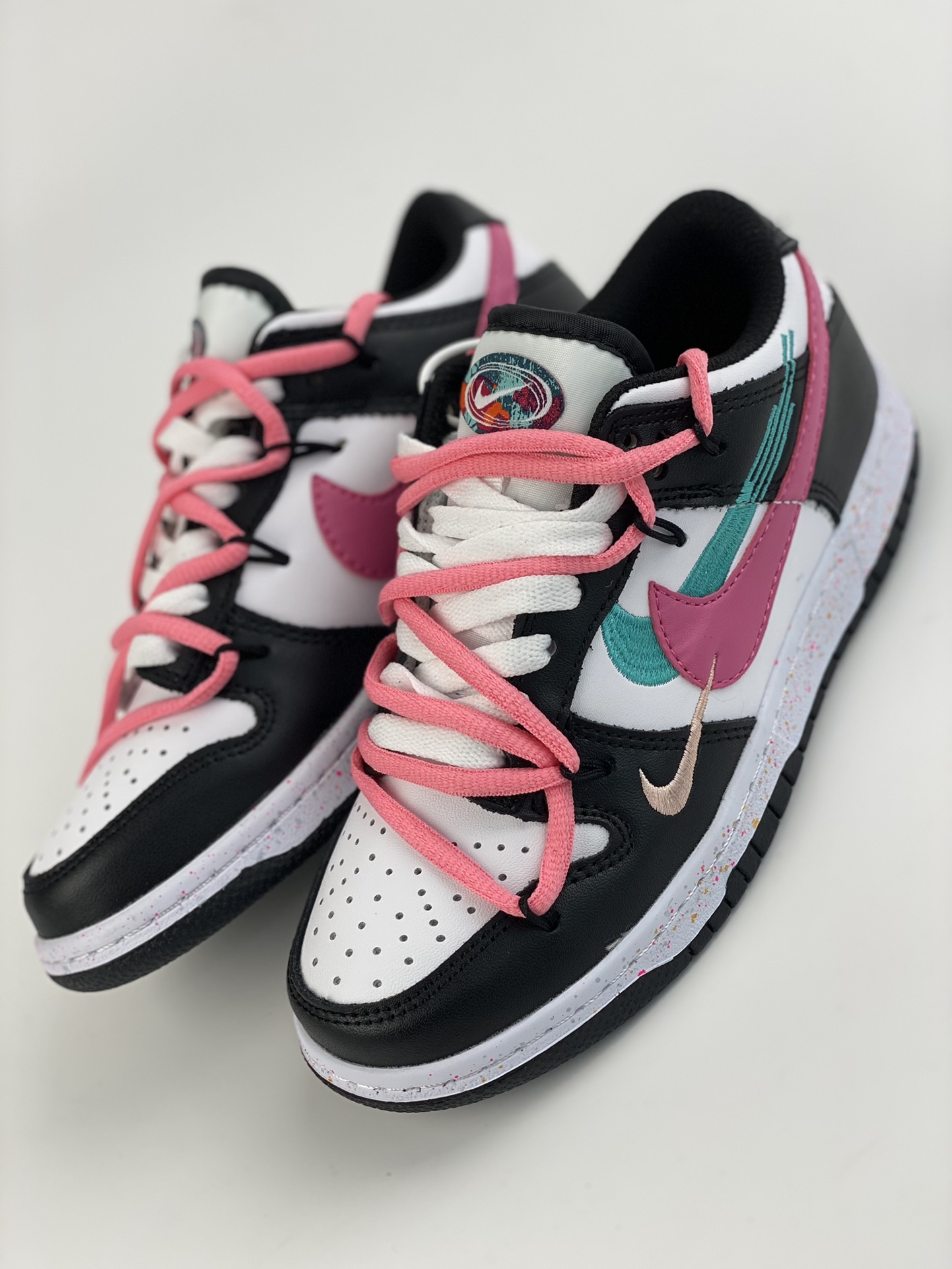 240 NIKE SB Dunk Low 三钩绑带 FD4623-113-63