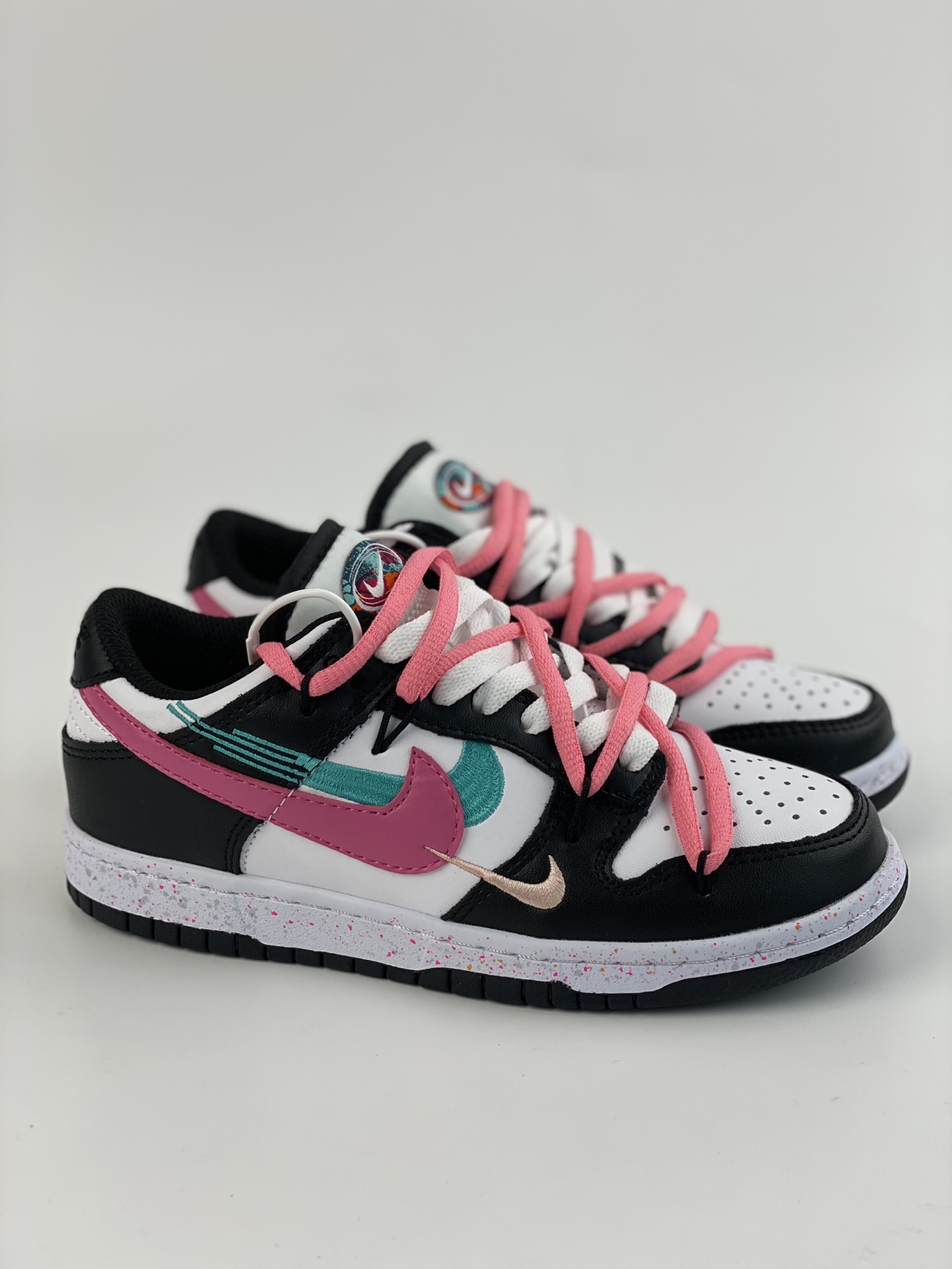 240 NIKE SB Dunk Low 三钩绑带 FD4623-113-63