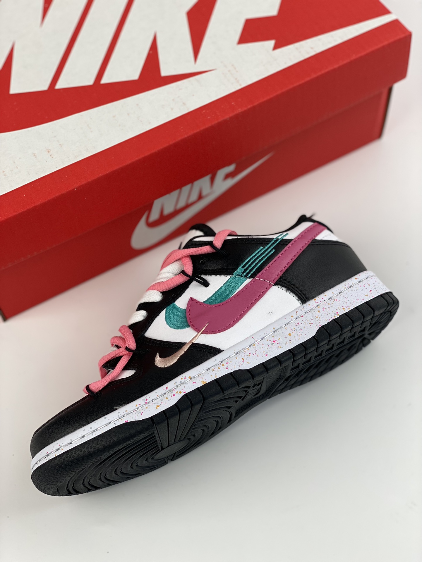 240 NIKE SB Dunk Low 三钩绑带 FD4623-113-63